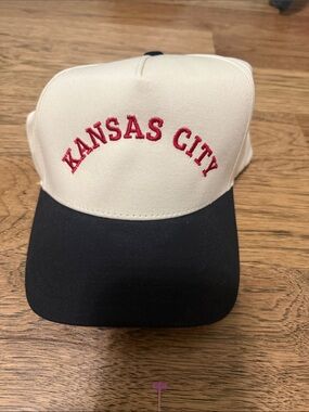 Kansas City Two-Tone Baseball Cap - Cream & Black with Red Embroidered logo NWOT